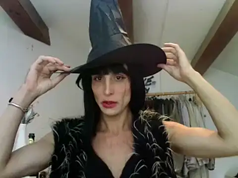 DeboraMee online show from October 24, 2025, 1:21 pm