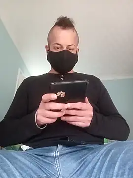 Imyourguy2025 online show from October 30, 2025, 1:20 pm