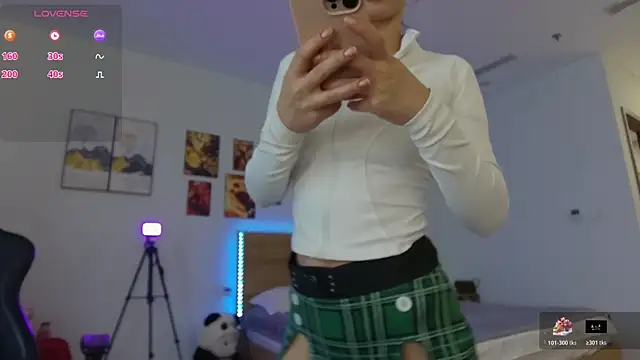 Sinoby Osino online show from November 22, 2025, 11:14 pm