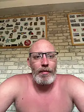 Snapshot of Cedric7653 chatting on May 28, 2026, 2:23 pm Cedric7653 online show from May 28, 2026, 2:23 pm