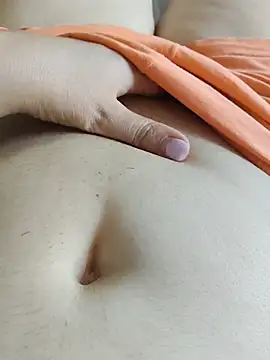 sexydeaChanel online show from July 12, 2026, 7:53 am