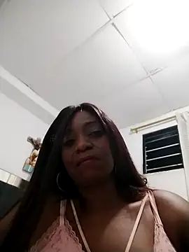 laseducida online show from October 26, 2025, 3:29 am