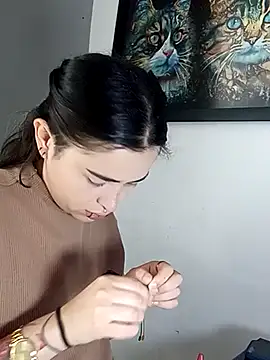 KittenMiss  online show from November 29, 2025, 7:36 pm