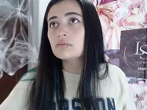 KittenMiss  online show from October 23, 2025, 7:45 pm