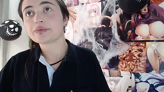 KittenMiss  online show from November 2, 2025, 7:30 pm