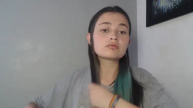 KittenMiss  online show from November 10, 2025, 8:36 pm