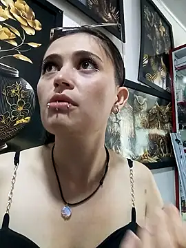 KittenMiss  online show from November 9, 2025, 8:57 pm