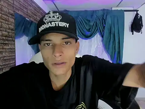 Snapshot of paul_booy chatting on November 14, 2025, 3:10 am paul booy online show from November 14, 2025, 3:10 am