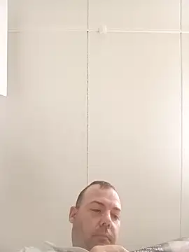 Romaeterna  online show from November 12, 2025, 5:06 pm