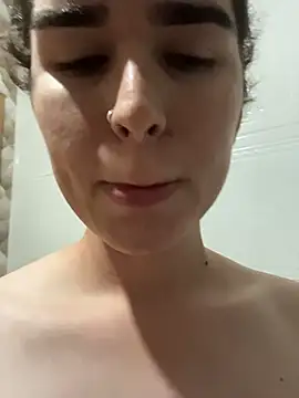 Snapshot of corvin-noir chatting on October 25, 2025, 10:10 pm corvin-noir online show from October 25, 2025, 10:10 pm