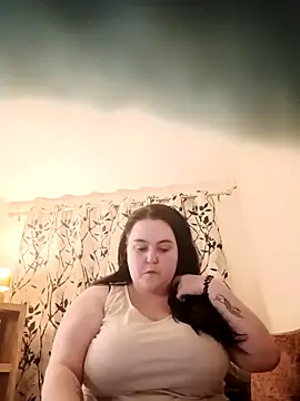 Snapshot of Maya_29x chatting on October 28, 2025, 10:31 pm Maya 29x online show from October 28, 2025, 10:31 pm