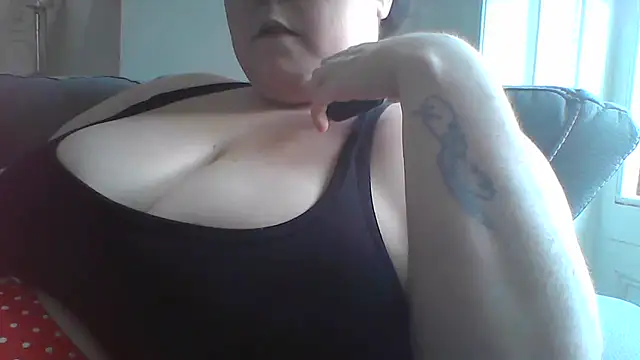Snapshot of Maya_29x chatting on July 10, 2026, 1:11 pm Maya 29x online show from July 10, 2026, 1:11 pm