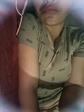 chipu06 online show from April 6, 2026, 10:00 pm