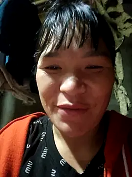 chipu06 online show from November 5, 2025, 2:47 am