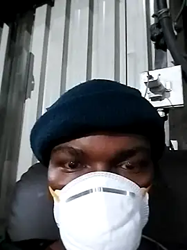 loVbRo1 online show from November 13, 2025, 6:34 pm