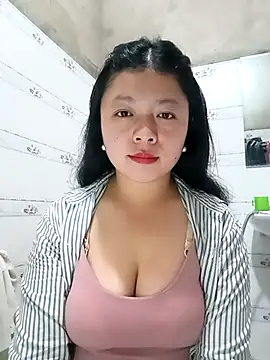 lisa-bae00 online show from February 9, 2026, 3:15 am