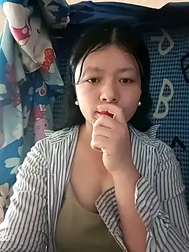 lisa-bae00 online show from April 1, 2026, 1:19 am