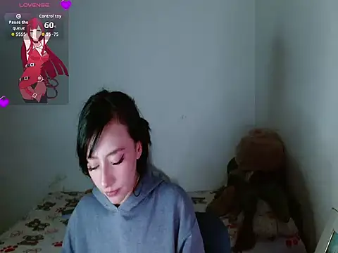 fresita streamer online show from October 29, 2025, 5:06 am