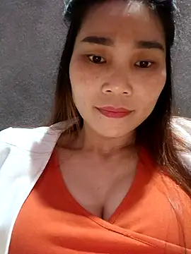 Bear bear0 online show from December 1, 2025, 1:23 pm