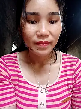 Bear bear0 online show from April 6, 2026, 1:56 am