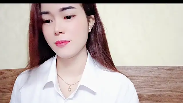 Snapshot of Family-Lovee chatting on April 24, 2026, 3:41 am Family-Lovee online show from April 24, 2026, 3:41 am