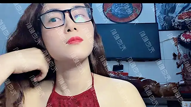 Snapshot of Family-Lovee chatting on June 5, 2026, 7:08 pm Family-Lovee online show from June 5, 2026, 7:08 pm