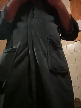 bart98geil online show from April 5, 2026, 3:02 am