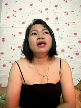 Deer nice online show from November 30, 2025, 11:27 pm