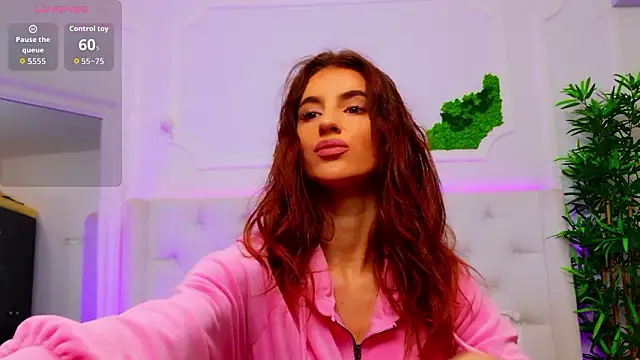 ElisaCharm online show from February 5, 2026, 3:24 am