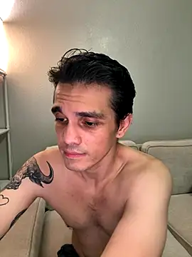 Snapshot of Orlando702@xh chatting on November 3, 2025, 5:34 am Orlando702xh online show from November 3, 2025, 5:34 am