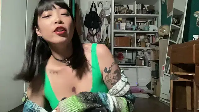 tw tansan online show from November 4, 2025, 1:48 pm