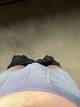 Snapshot of Lolo71118 chatting on February 16, 2026, 10:58 am Lolo71118 online show from February 16, 2026, 10:58 am