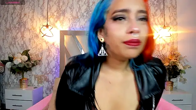 Cristall ravven online show from October 21, 2025, 2:27 pm