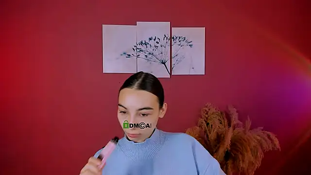 kira light   online show from November 11, 2025, 9:37 am