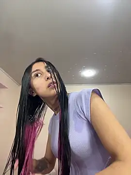 Violeet-Smith online show from October 30, 2025, 2:04 pm