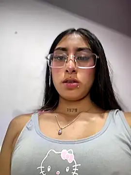 Violeet-Smith online show from October 24, 2025, 1:32 pm