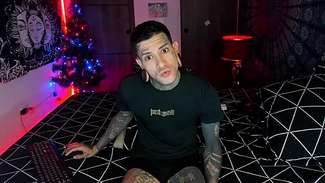 cleoo jhonny online show from January 9, 2026, 1:23 am