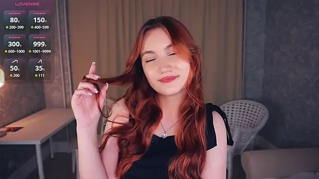 OcieJakab online show from November 12, 2025, 6:12 pm