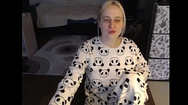 Snapshot of Lucky-Sweet_Bb chatting on November 1, 2025, 6:08 am Lucky-Sweet Bb online show from November 1, 2025, 6:08 am