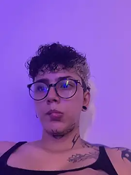 Snapshot of Abby_Evanns1 chatting on November 18, 2025, 8:34 pm Abby Evanns1 online show from November 18, 2025, 8:34 pm