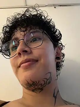 Abby Evanns1 online show from March 5, 2026, 2:57 pm