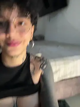 Abby Evanns1 online show from April 12, 2026, 1:58 pm