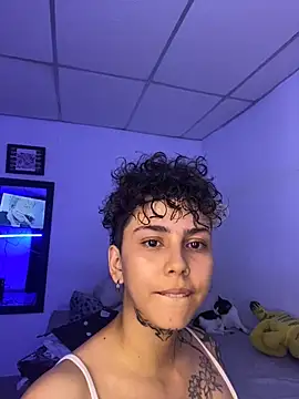 Snapshot of Abby_Evanns1 chatting on November 13, 2025, 2:04 am Abby Evanns1 online show from November 13, 2025, 2:04 am