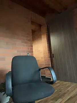 Snapshot of caiiobahia chatting on May 20, 2026, 11:07 am caiiobahia online show from May 20, 2026, 11:07 am