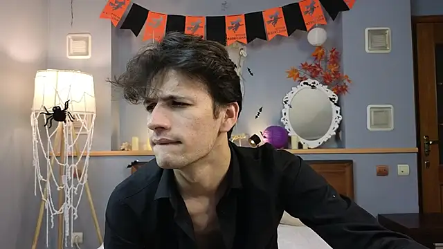 elvano et online show from November 1, 2025, 7:13 am