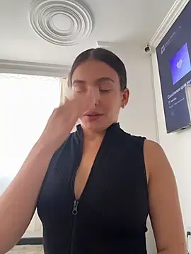 Snapshot of Talia_Bonet chatting on June 26, 2026, 3:51 pm Talia Bonet online show from June 26, 2026, 3:51 pm