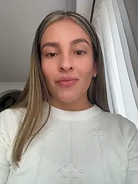 Snapshot of Talia_Bonet chatting on July 29, 2026, 4:28 pm Talia Bonet online show from July 29, 2026, 4:28 pm
