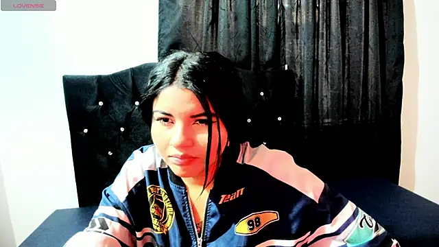 Sara Moon 18 online show from October 20, 2025, 10:32 pm