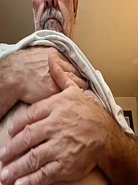 pena633 online show from December 16, 2025, 3:22 am