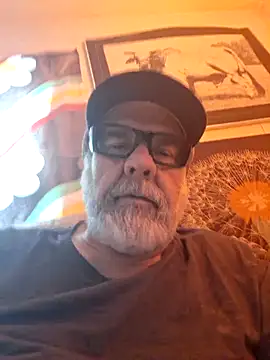 Snapshot of pena633 chatting on May 14, 2026, 10:51 pm pena633 online show from May 14, 2026, 10:51 pm